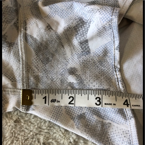 Lululemon Hottie Hot Shorts ll •Long• - Picture 9 of 11